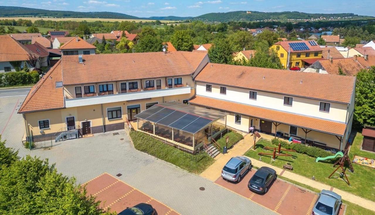 Active Wellness hotel U zlaté rybky Vyškov Extérieur photo
